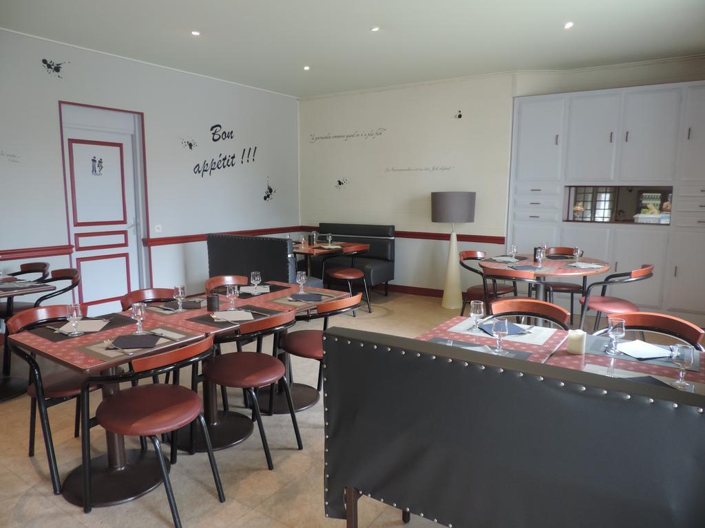 Hotel Restaurant Le Chalet Guéméné-Penfao Extérieur photo